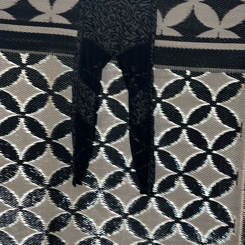 Lululemon Athletica Black Leggings Full-Length